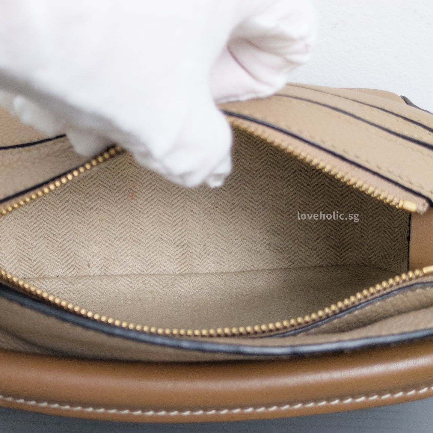 Loewe Puzzle Mini | Sand/ Mink Calfskin Gold Hardware-details
