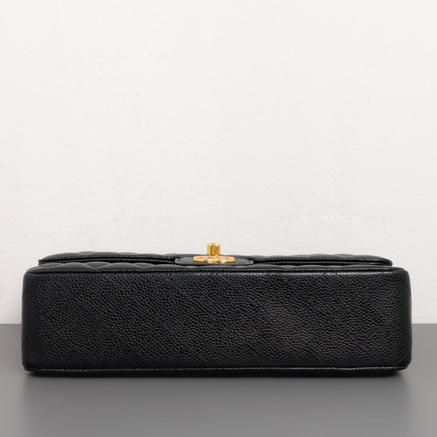 Chanel Classic Flap Medium | Black Caviar Gold Hardware-details