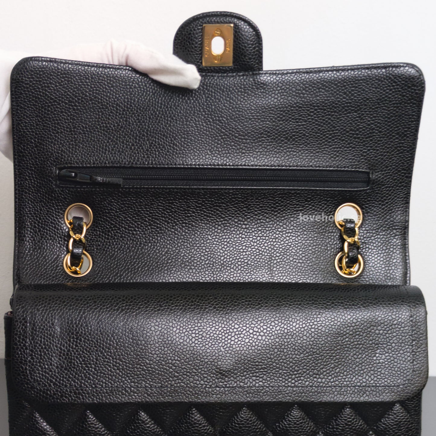 Chanel Classic Flap Medium | Black Caviar Gold Hardware-details