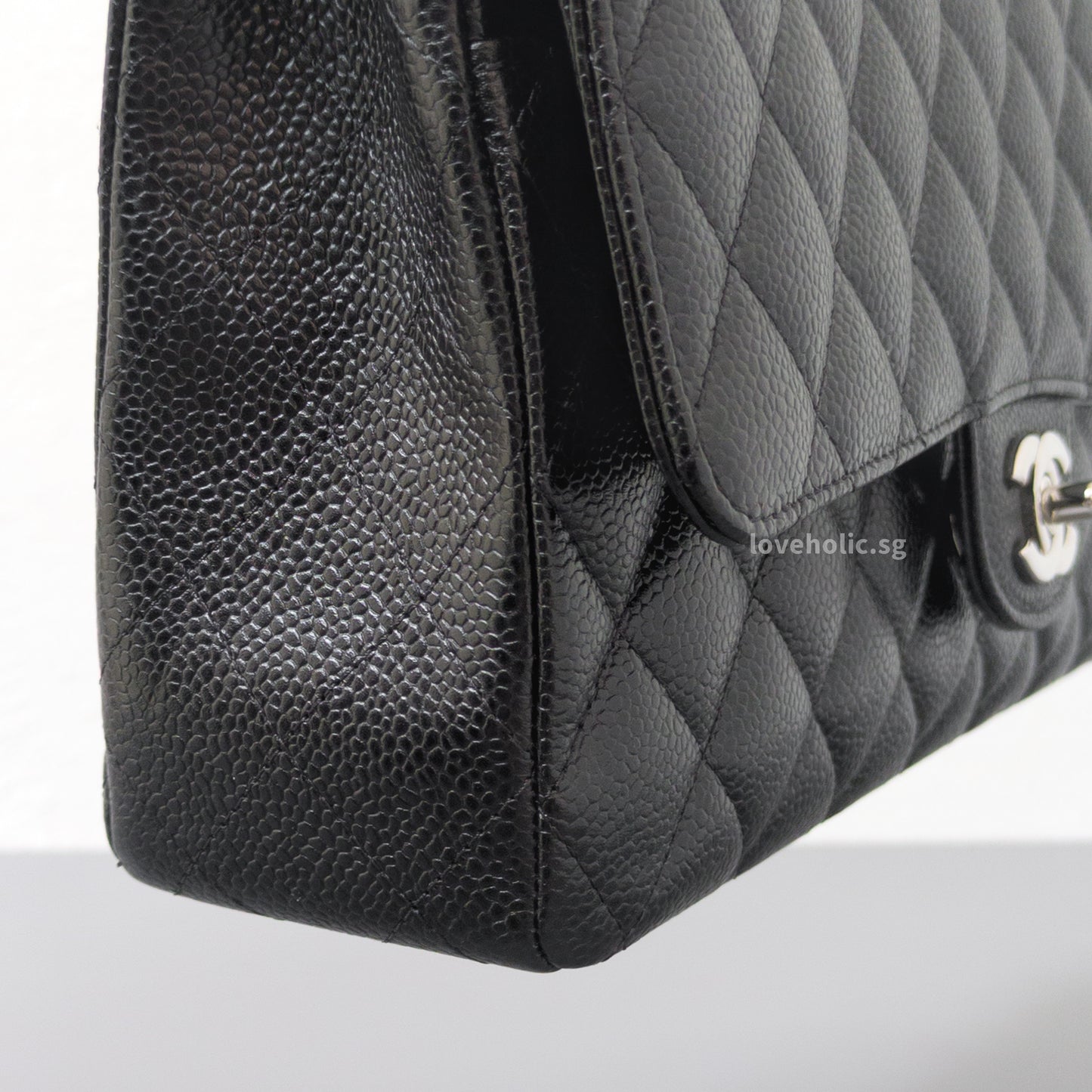 Chanel Classic Flap Medium | Black Caviar Silver Hardware-details