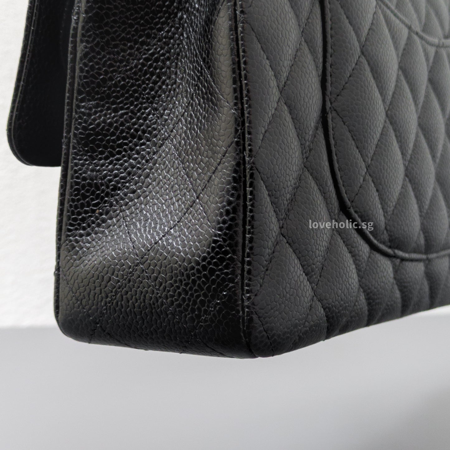 Chanel Classic Flap Medium | Black Caviar Silver Hardware-details