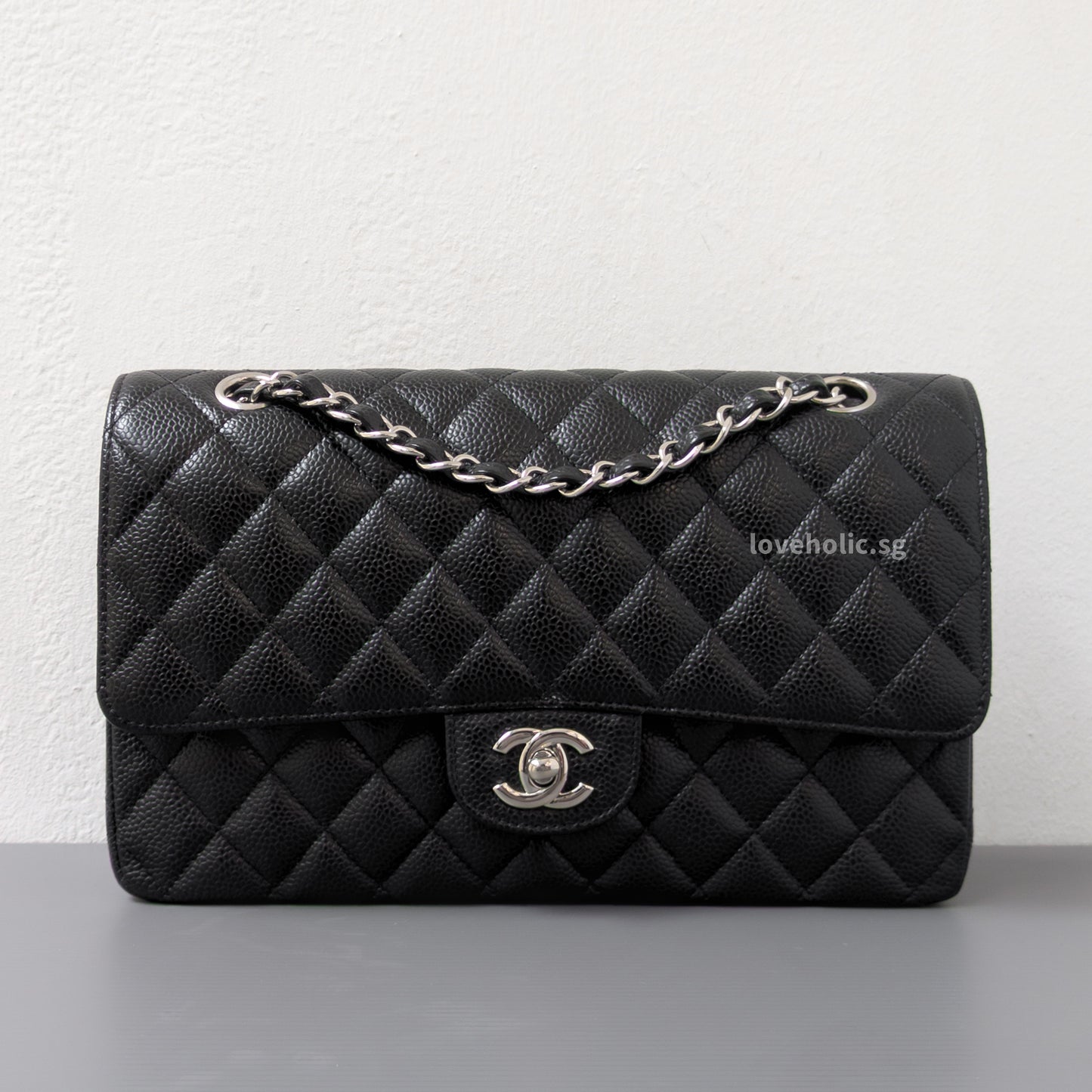 Chanel Classic Flap Medium | Black Caviar Silver Hardware-front1