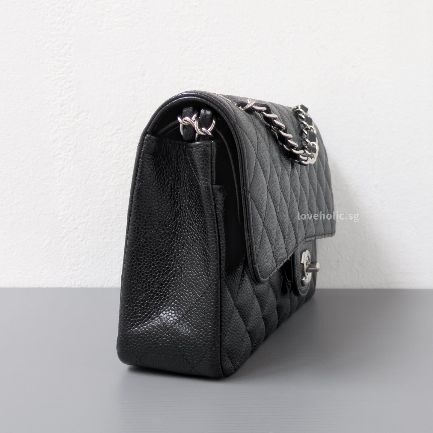 Chanel Classic Flap Medium | Black Caviar Silver Hardware-details