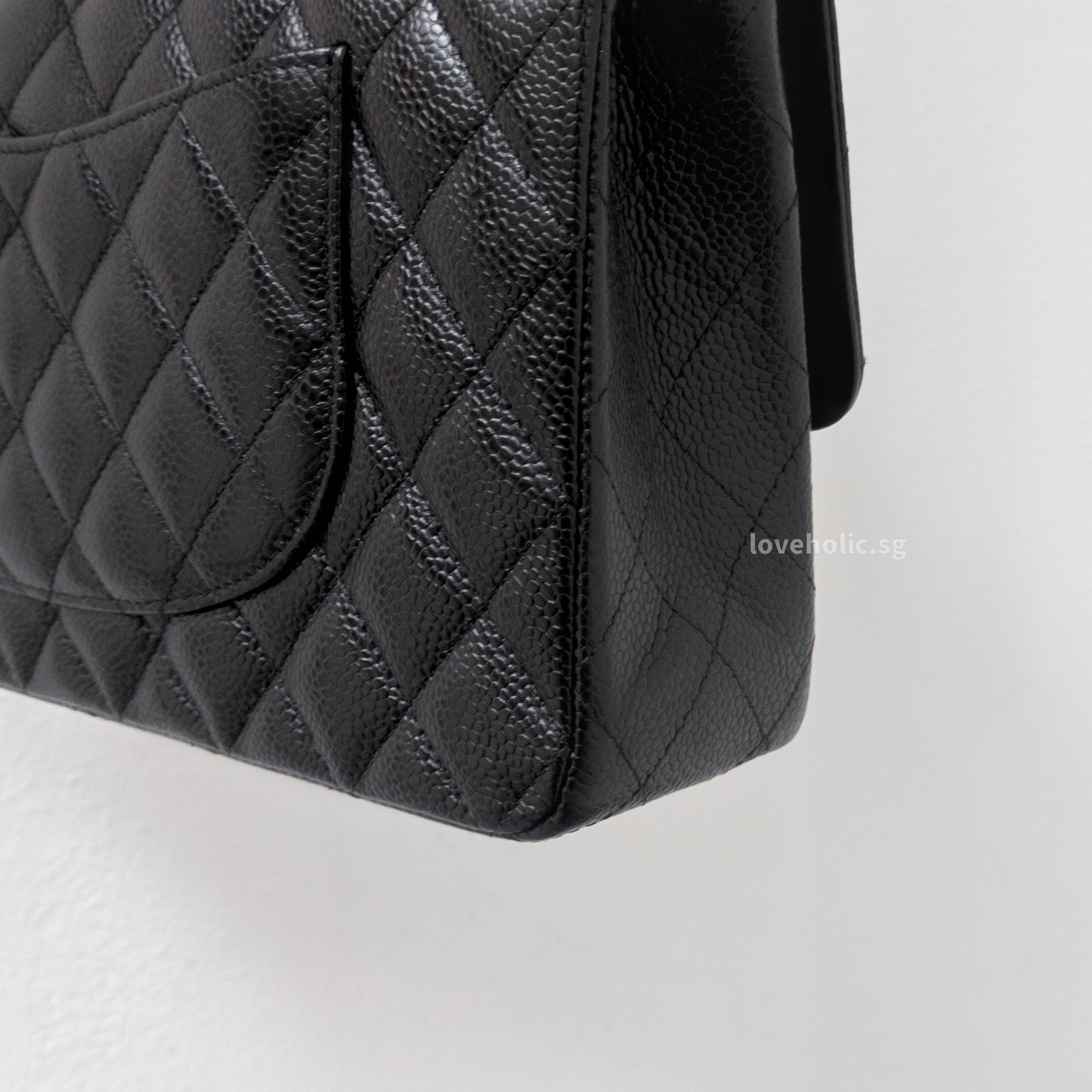 Chanel Classic Flap Medium | Black Caviar Silver Hardware-details