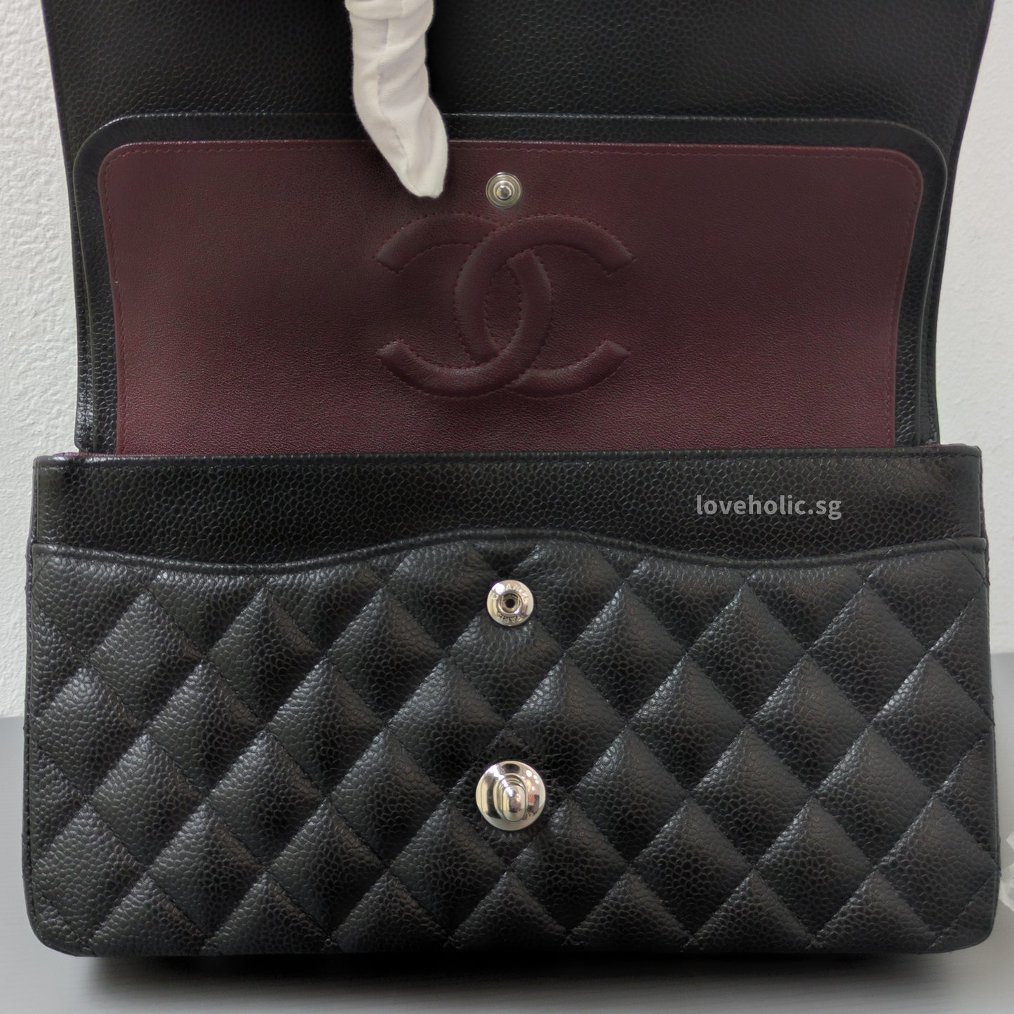 Chanel Classic Flap Medium | Black Caviar Silver Hardware-details