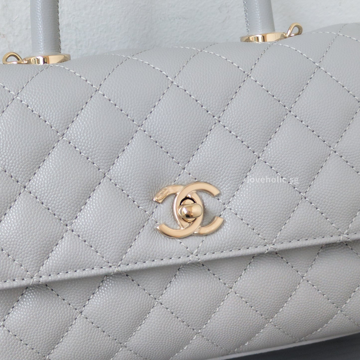 Chanel Coco Handle Small | 24K Grey Caviar Light Gold Hardware-details