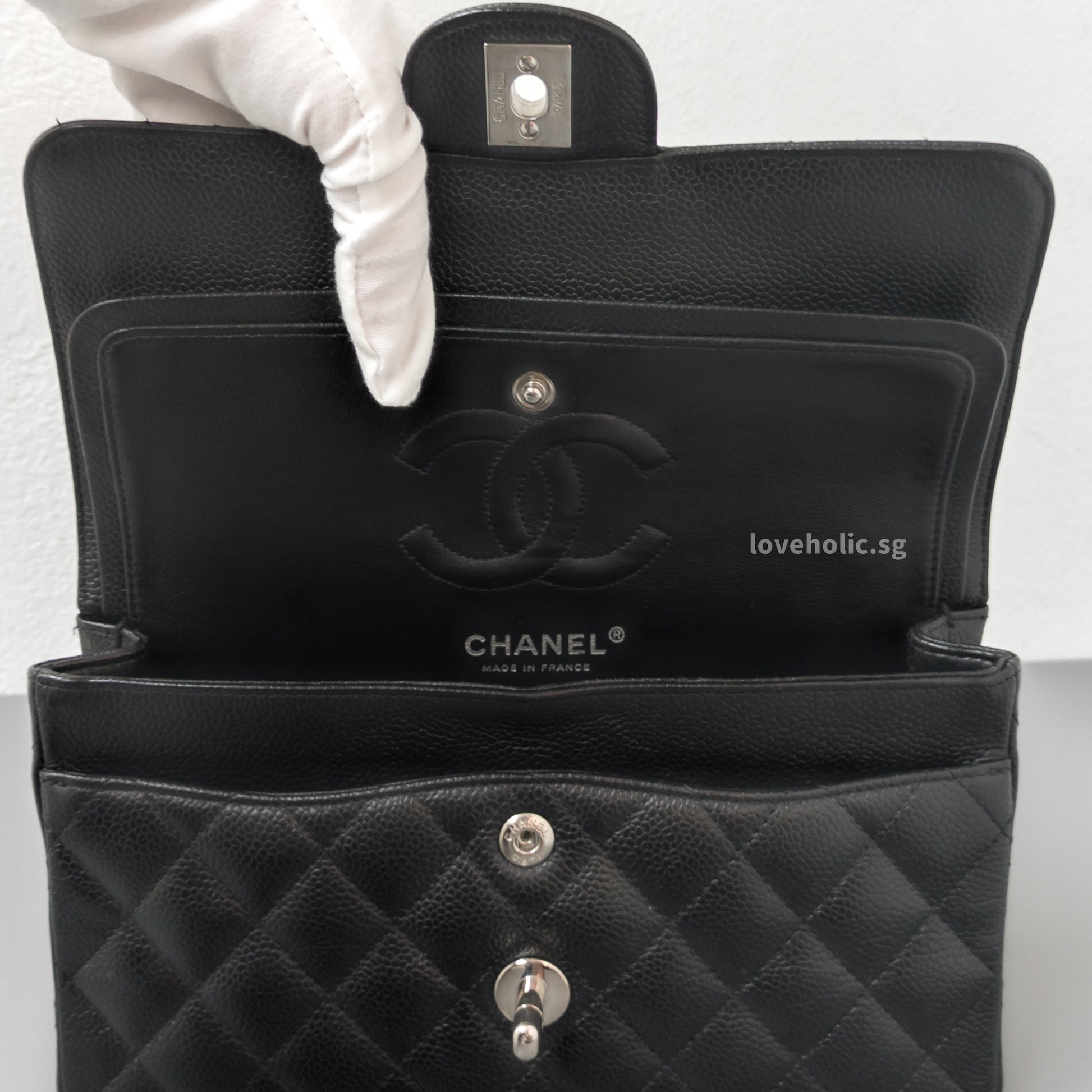 Chanel Classic Flap Small | Black Caviar Silver Hardware-details