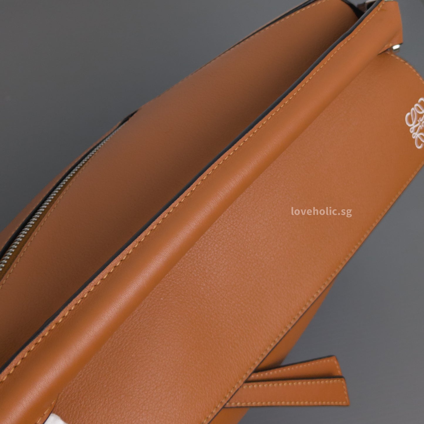 Loewe Puzzle Medium | Tan Calfskin Silver Hardware-details