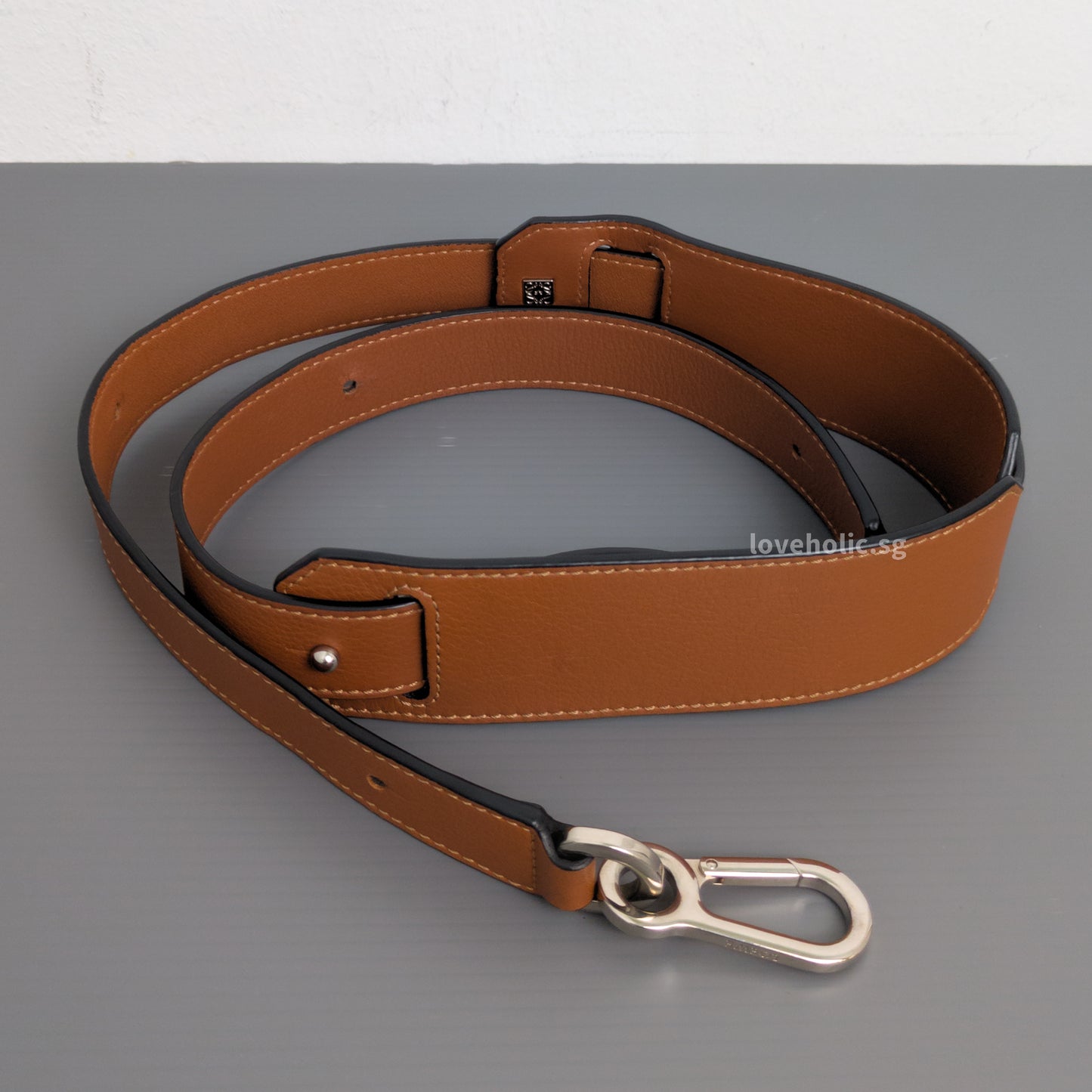 Loewe Puzzle Medium | Tan Calfskin Silver Hardware-details