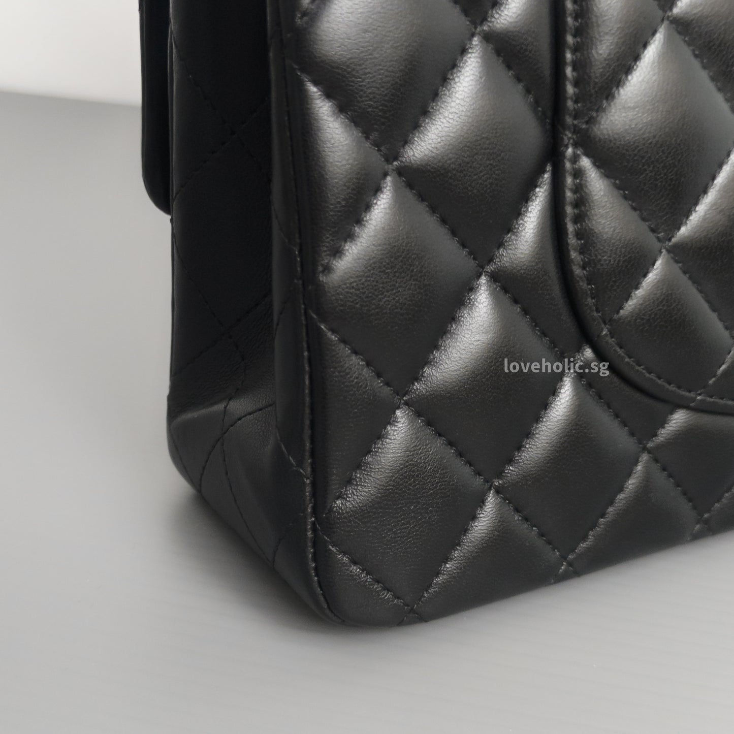Chanel Classic Flap Medium | Black Lambskin Silver Hardware-details