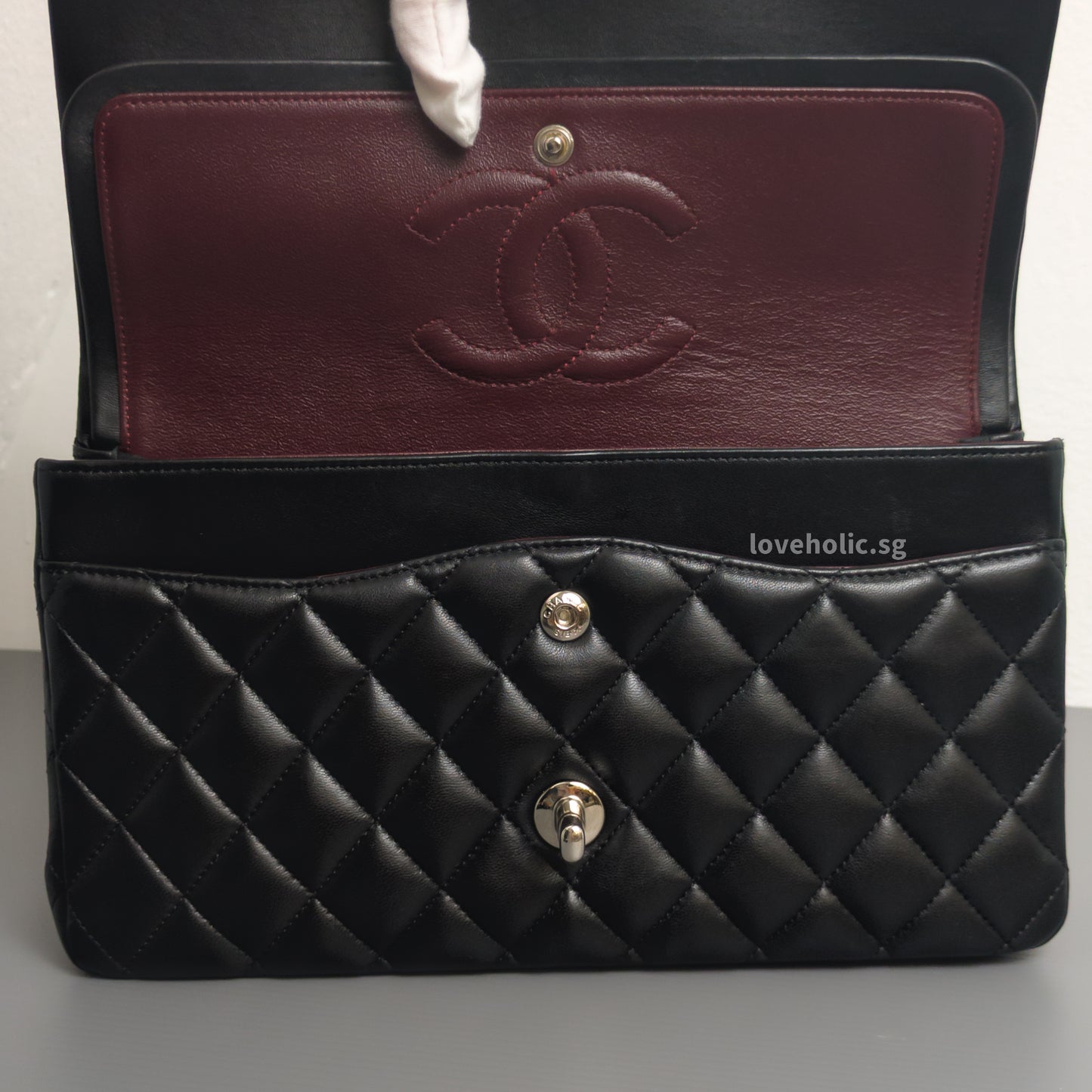 Chanel Classic Flap Medium | Black Lambskin Silver Hardware-details