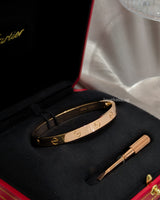Cartier Love Bracelet Classic Size 17 | 18K Rose Gold-front