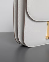 Hermes Constance 18 Mini | M4 Gris Pale Epsom Gold Hardware-details