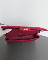 Chanel Classic Flap Medium | 20S Dark Pink Caviar Gold Hardware-details