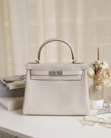Hermes Kelly 28 | Craie Togo Palladium Hardware-front