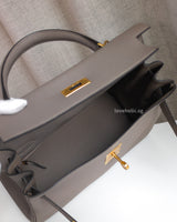 Hermes Kelly 28 | Gris Asphalte M8 Togo Gold Hardware-details
