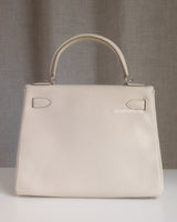 Hermes Kelly 28 | Craie Taurillon Clemence Palladium Hardware-back