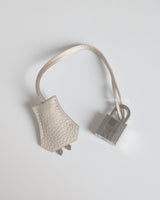 Hermes Kelly 28 | Craie Taurillon Clemence Palladium Hardware-details