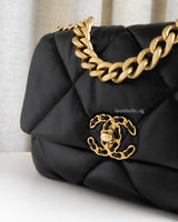 Chanel Chanel 19 Small | Black Lambskin Multicolored Hardware-details