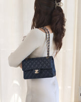 Chanel Classic Flap Small | 18B Midnight Blue Caviar Light Gold Hardware-model