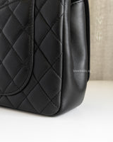 Chanel CC Filigree Flap Bag Medium | So Black Lambskin Black Hardware-details