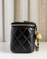 Chanel Vanity Bag with Chain 26C Black Lambskin Gold Hardware-details