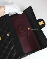 Chanel Classic Flap Medium | Black Caviar Gold Hardware-details