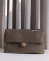 Chanel Maxi Flap 38cm | 26A Dark Khaki Caviar Gold Hardware-front1
