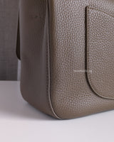 Chanel Maxi Flap 32cm | 26A Dark Khaki Caviar Gold Hardware-details