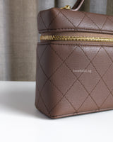 Chanel Top Handle Vanity On Chain LP | Brown Grained Calfskin Gold Hardware-details