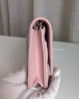 Chanel Wallet On Chain 22P Light Pink Caviar Light Gold Hardware-side
