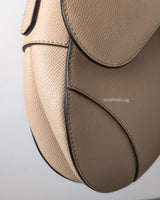 Dior Saddle Medium | Caramel Beige Calfskin Brushed Gold Hardware-details