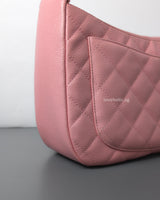 Chanel Vintage Half Moon Hobo Bag Sakura Pink Caviar 24K Gold Hardware-details