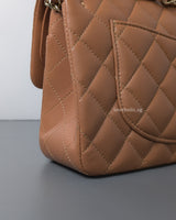 Classic Flap Small | 21P Caramel Lambskin Light Gold Hardware