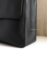 Chanel Maxi Flap 38cm | 26A Black Caviar Silver Hardware-details