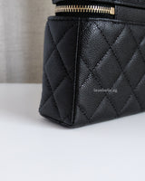 Chanel Top Handle Vanity On Chain LP | Black Caviar Light Gold Hardware-details