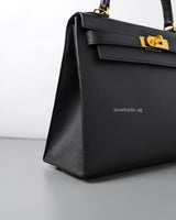 Hermes Kelly Sellier 28 | Black Epsom Gold Hardware-details
