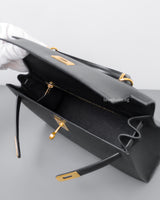 Hermes Kelly Sellier 25 | Black Epsom Gold Hardware-details
