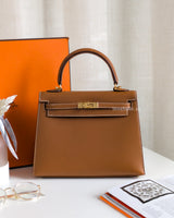 Hermes Kelly Sellier 25 | Gold Epsom Gold Hardware-front