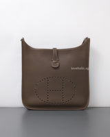 Hermes Evelyne 29 | Etoupe Taurillon Clemence Palladium Hardware-front1