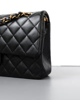 Chanel Classic Flap Medium | Black Lambskin Rose Gold Hardware-details