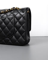 Chanel Classic Flap Medium | Black Caviar Gold Hardware-details