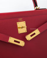 Hermes Kelly Sellier 28 | Rouge Casaque Epsom Gold Hardware-details