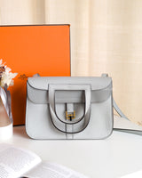 Hermes Halzan 25 | Bleu Pale Taurillon Clemence Gold Hardware-front