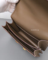 Hermes Constance Mini 18 | Etoupe Epsom Gold Hardware-details