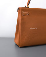 Hermes Kelly Retourne 28 | Gold Togo Gold Hardware-details
