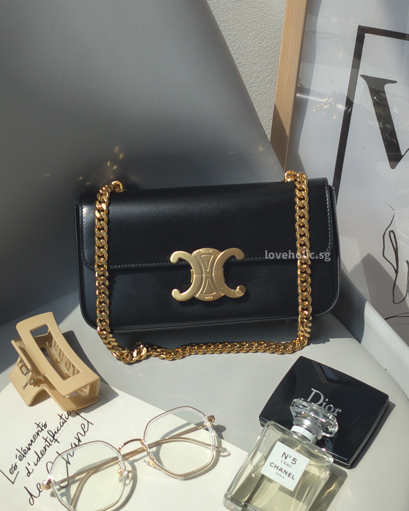 Celine Triomphe Chain Shoulder Bag Black in Shiny Calfskin Leather
