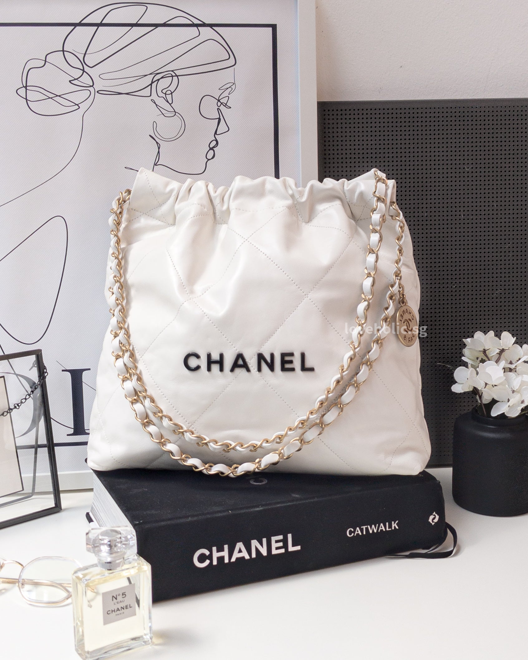 White deals chanel tote