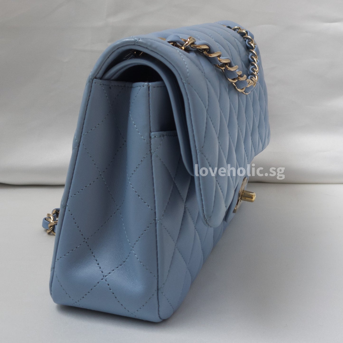Chanel Classic Flap Medium | 21C Sky Blue Lambskin Light Gold Hardware