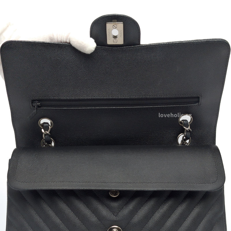 Chanel Classic Flap Chevron Medium | Black Caviar Silver Hardware